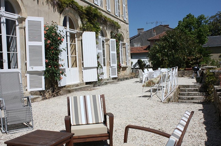 CHAMBRE D'HÔTES "LA MAISON DE MAÎTRE"