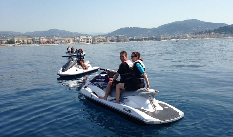 Balade en Jet Ski sur la Méditerranée - à 20min de Nice