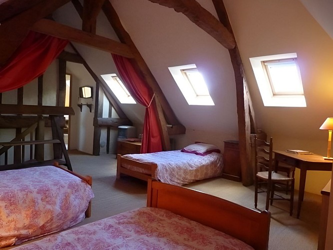 Haras d'Écajeul - Jean-Luc Bara chambre d'hôtes Vue dortoir