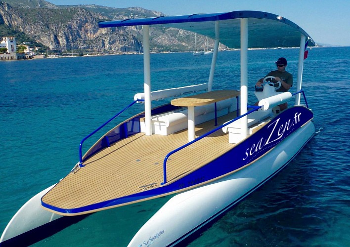 Location d'un bateau solaire entre Nice et Monaco (1h)