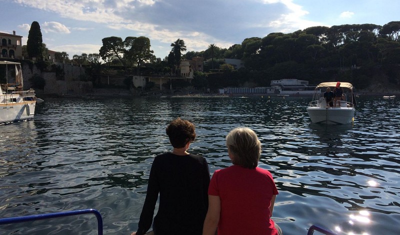 Location d'un bateau solaire entre Nice et Monaco (1h)