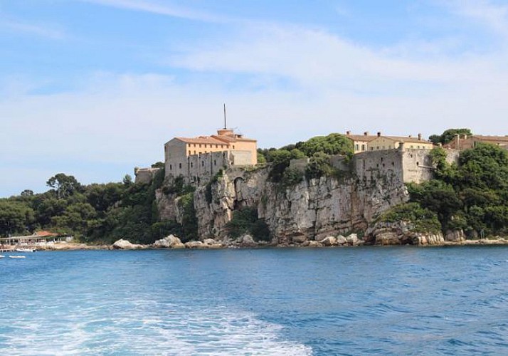 Traversée aller-retour vers l'île Sainte Marguerite - au départ de Cannes