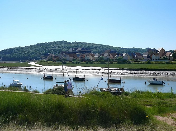 Dives sur mer Cabourg mouillages vue sur Port Guillaume