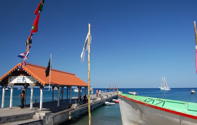 Journée en catamaran sur la côte nord caraïbe de la Martinique - Au départ des Trois-Îlets