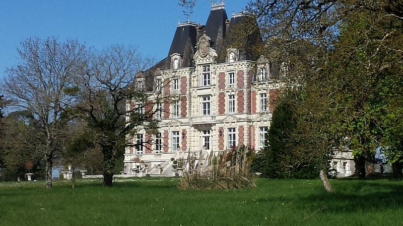 Château Saint-Lambert-la-Potherie / La Chaussée