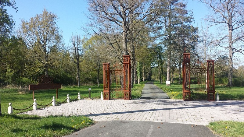 Château Saint-Lambert-la-Potherie / La Chaussée