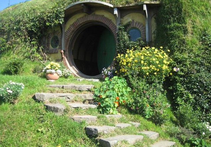 Tickets for Hobbiton – The visit of the Legendary Lord of the Rings Village in New Zealand