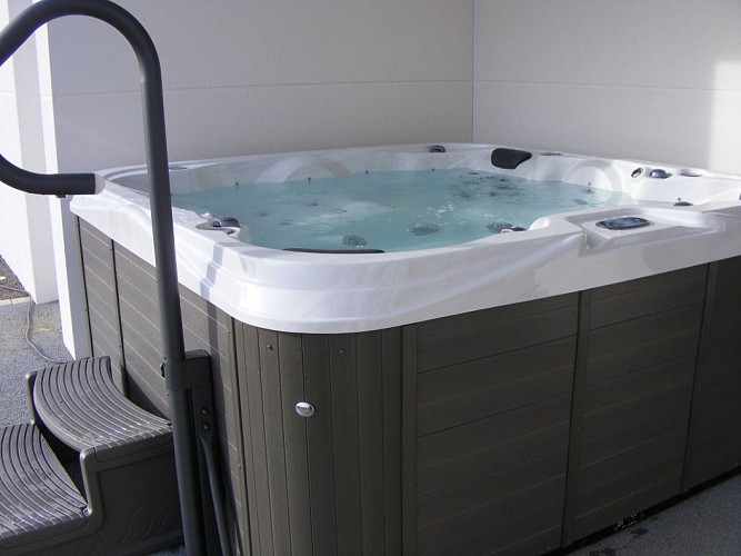 MAISON DU VEILLON AVEC SPA 12-14 PERSONNES