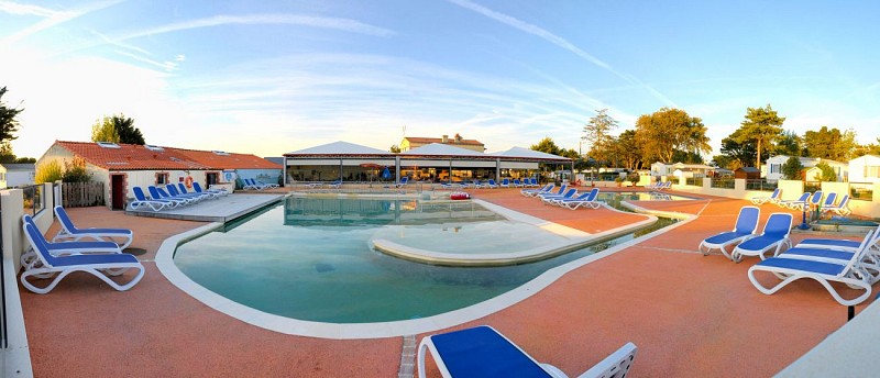 Camping Eden Villages La Pointe Saint-Gildas