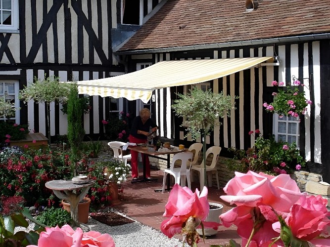 Chambres d'Hôtes Le Clos Fleuri - Beuvron en Auge