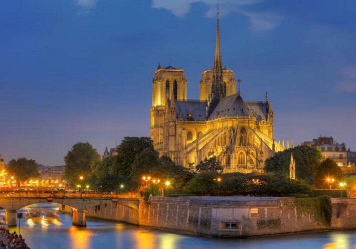 2-in-1 Offer: Evening River Cruise & Moulin Rouge Show