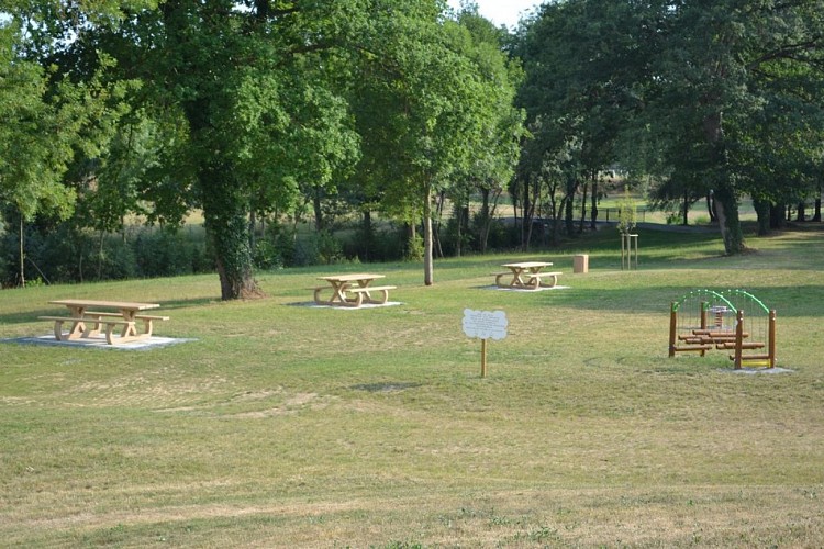 Aire de Pique-nique - Nueil-sur-Layon