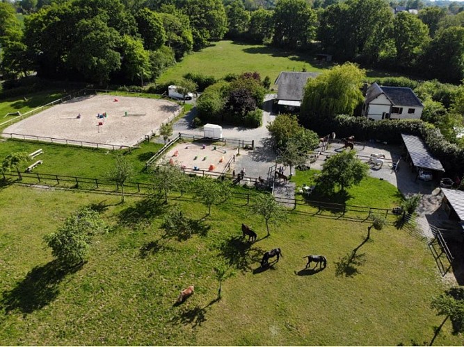 La Ferme équestre des six chemins - Saint-Jouin