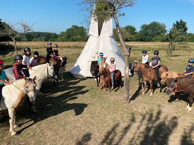 La journée Indienne - La Ferme des six chemins - Saint-Jouin