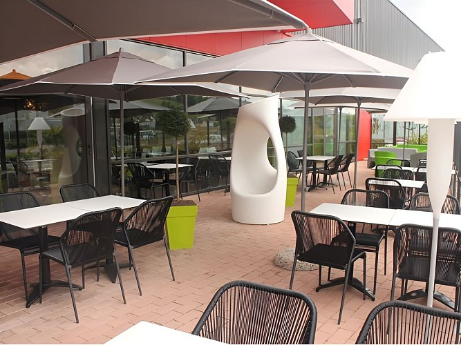 La-Table-Vire-Terasse