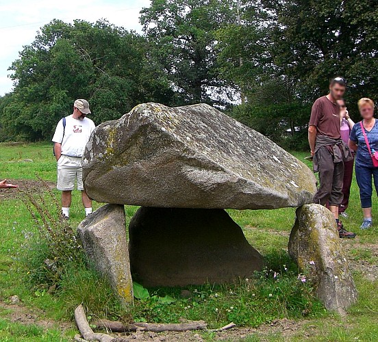 Le dolmen de Marchain