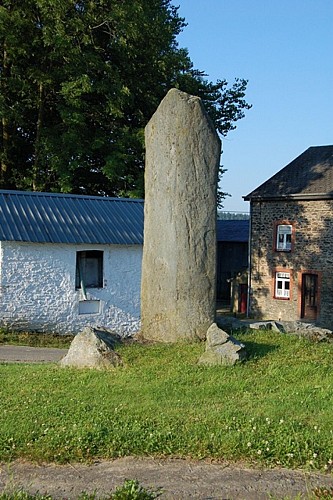 Menhir de Renaumont - Moulin de Renaumont