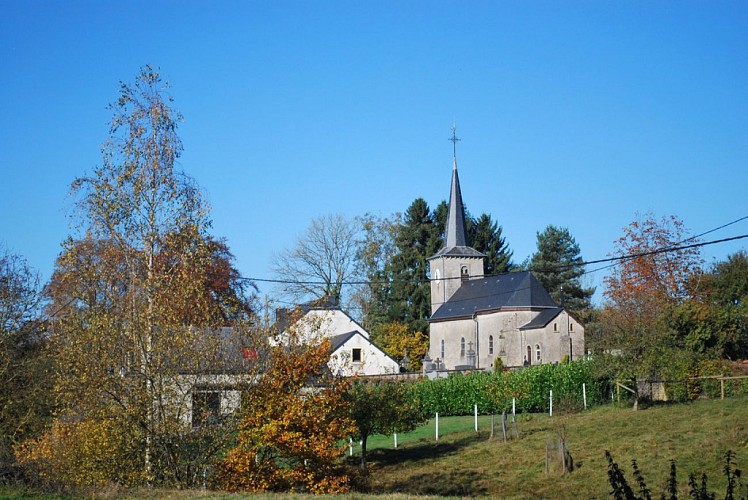 La chapelle Saints-Côme-et-Damien et la croix des Innocents