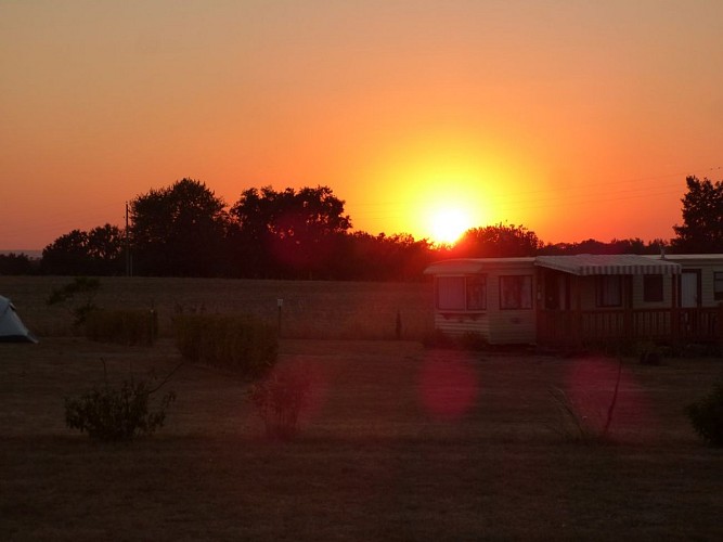 CAMPING A LA FERME DE LA PATTE D'OIE