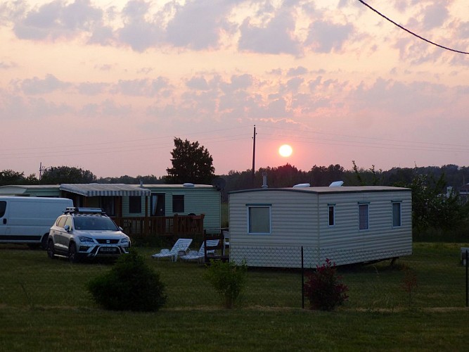 CAMPING A LA FERME DE LA PATTE D'OIE