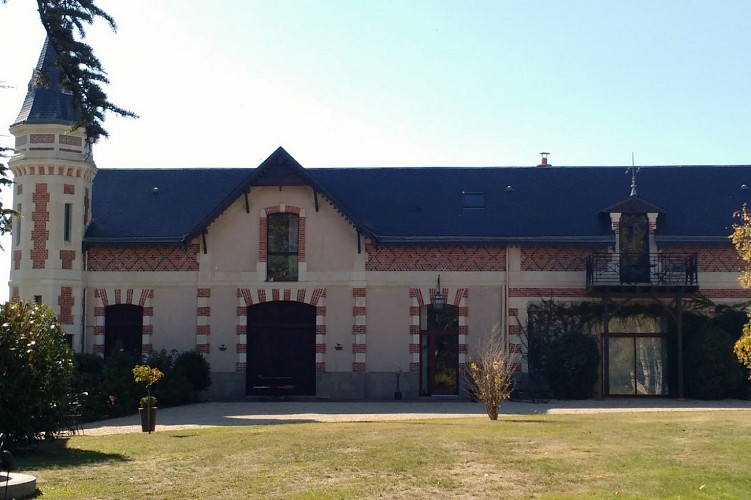 Gîte Cabernet Château de Montguéret (8 - 10 personnes)