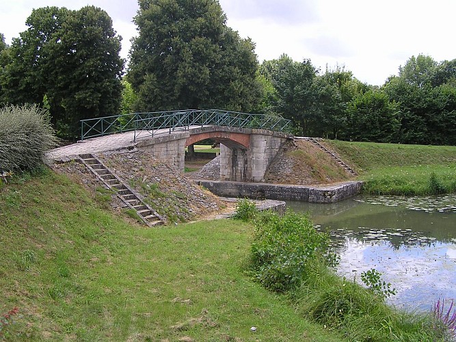 Briare - ancien canal latéral à la Loire