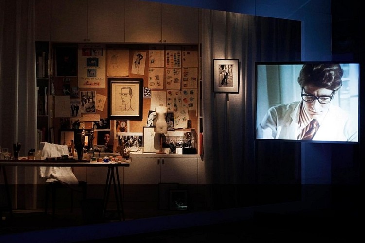 Führung durch das Yves Saint Laurent Museum (vor Öffnungszeiten)