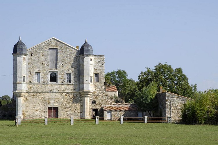 Abbaye Royale Notre-Dame-du-Lieu-Dieu