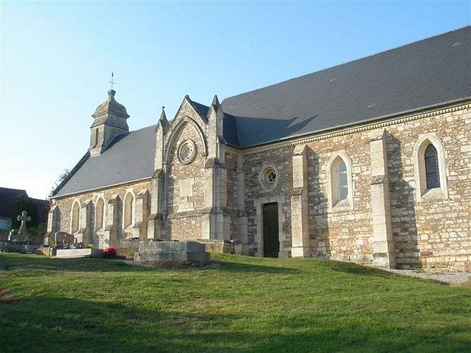 Church of St. Lawrence, Fontaine Halbout (12th and 18th centuries)
