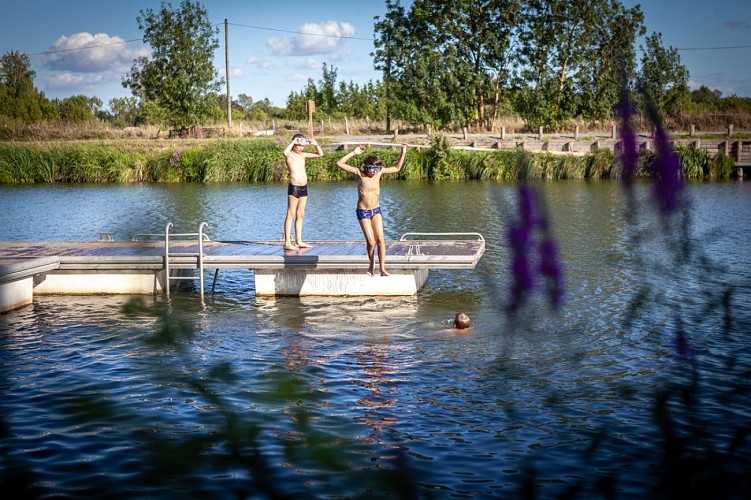 Emplacement camping-car - Camping Ô P'tit Marais