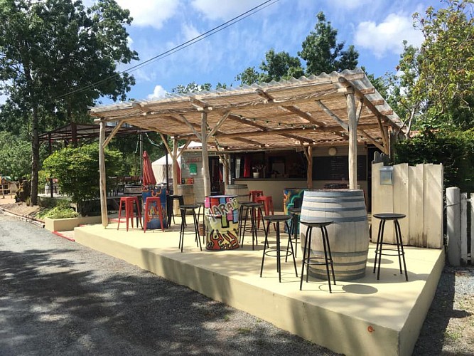 Emplacement camping-car - Camping Ô P'tit Marais