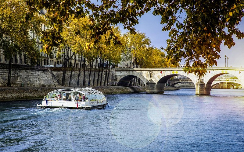 Batobus Paris Hop-On-Hop-Off River Cruise