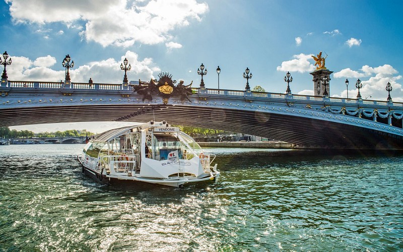 Batobus Paris Hop-On-Hop-Off River Cruise