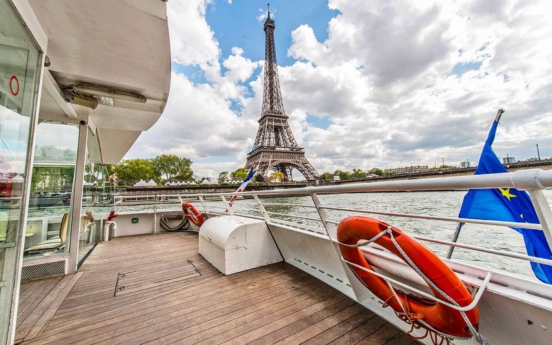 Batobus Paris Hop-On-Hop-Off River Cruise