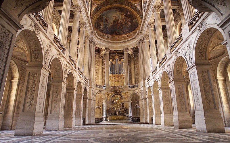 Versailles Palace Skip The Line + Passport Entry with Audioguide