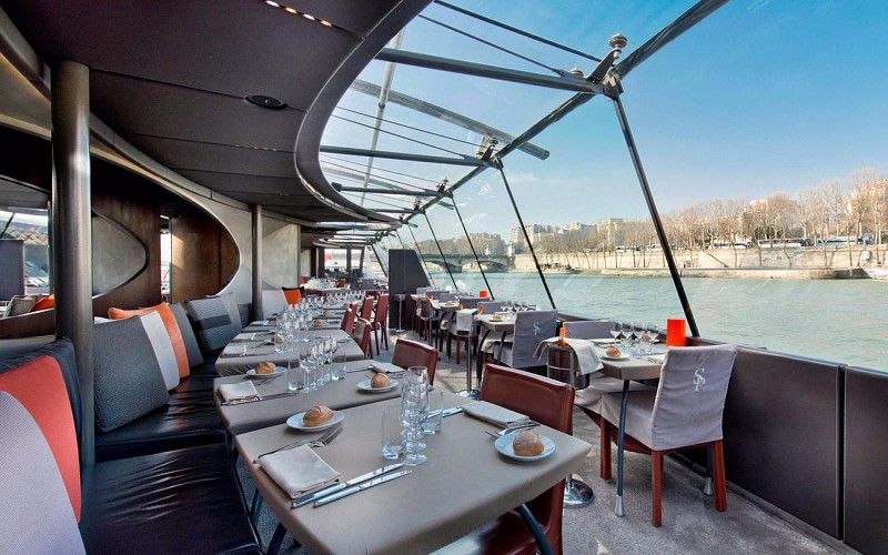 Bateaux Parisiens Seine River Lunch Cruise with Wine & Live Music