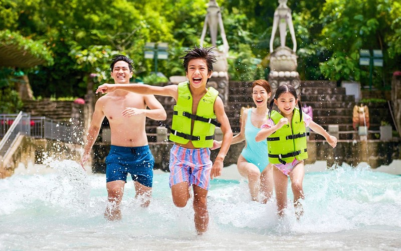 Adventure Cove Waterpark™ Entry Tickets