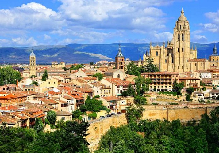 Day Trip to Toledo and Segovia - Departure from Madrid