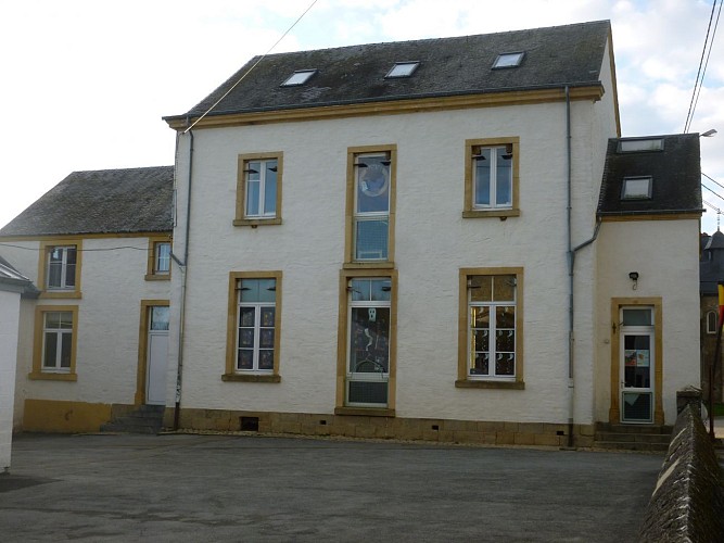 Ecole communale au 40, rue Joseph Weicker à Villers-sur-Semois