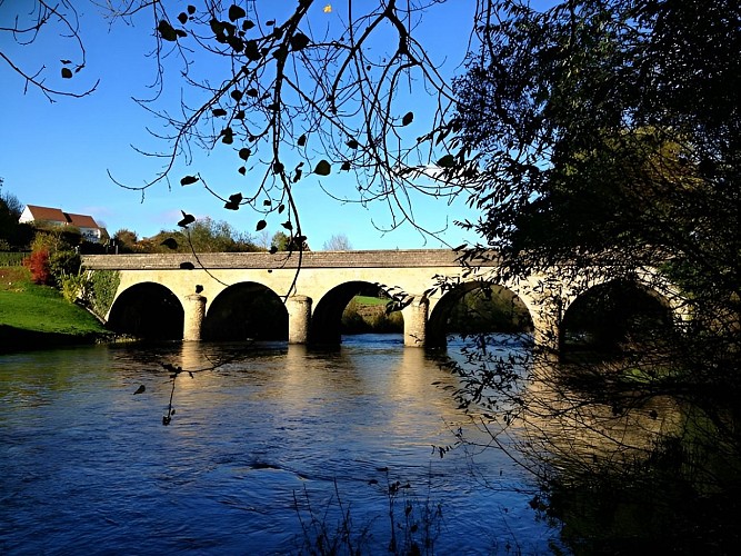Vue sur le pont du Vey Moulin du Vey Suisse Normande