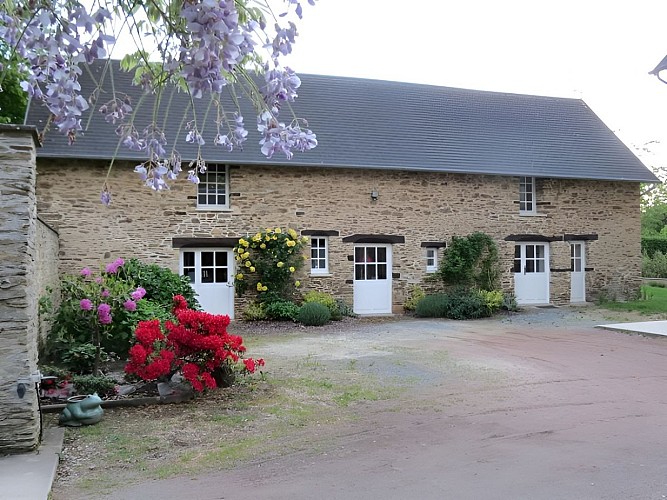Gîte mesnil extérieur