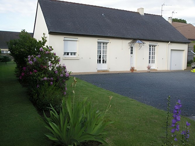 Gîte au Molay Littry, extérieur