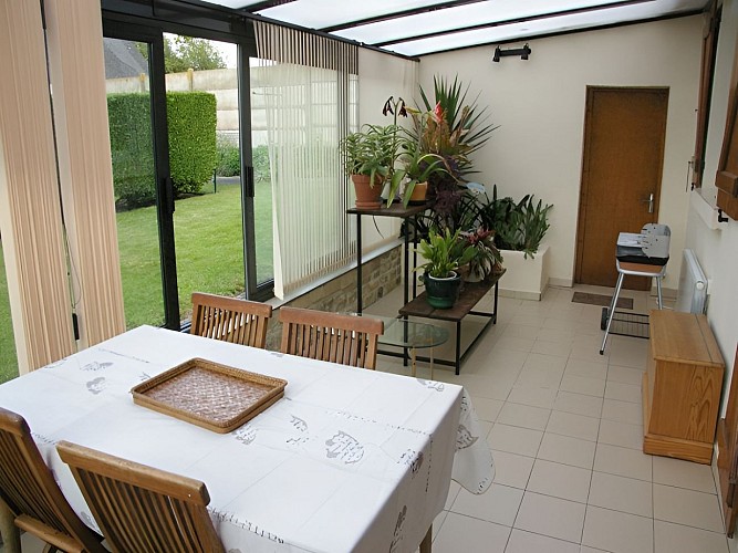 Gîte au Molay Littry, véranda