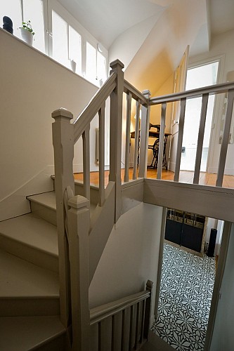 un escalier facile et large pour Honfleur