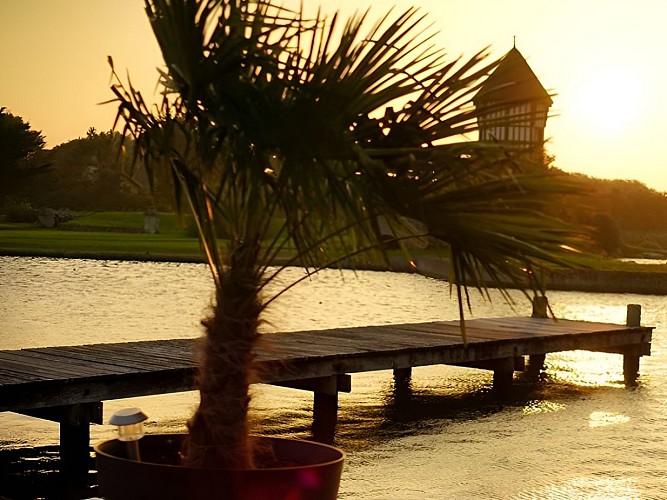 La-Maison-bleue-3-Courseull