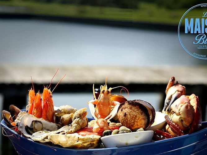 La-Maison-bleue-1-Courseull