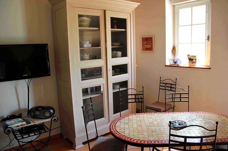 Gite Glycines - Salle à manger