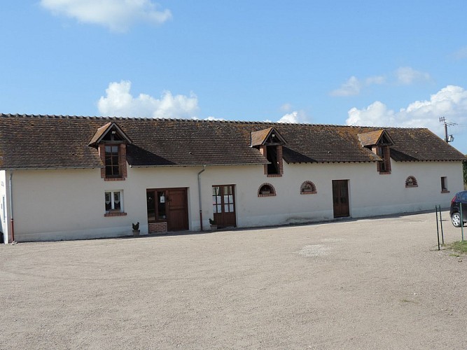 solognetourisme-romorantin-gite-labrigaudiere-extérieur corps batiment