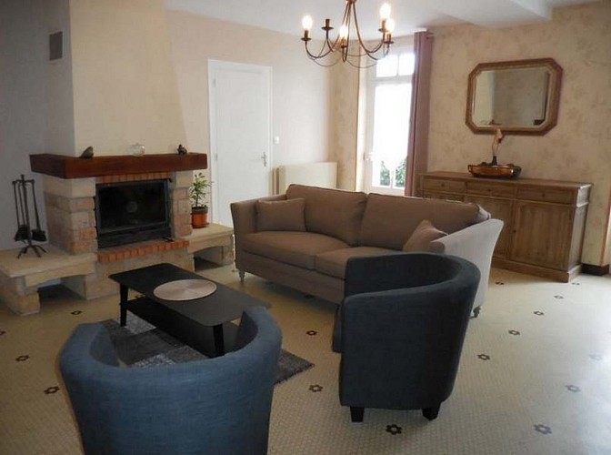 lsolognetourisme-romorantin-gite-labrigaudiere-salon