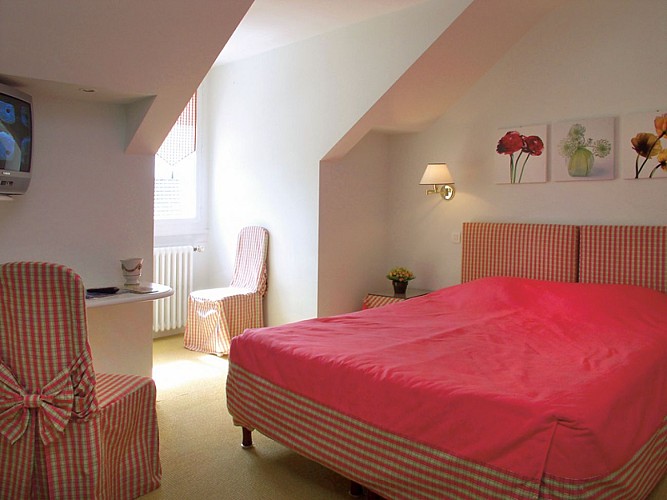 (4)chambre-auberge-du-centre©ELIOPHOT